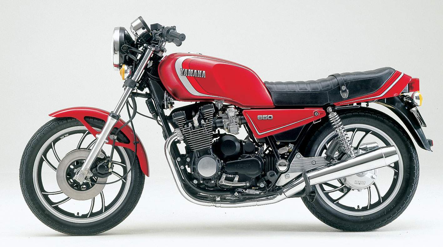 Yamaha XJ550 Sega  2.jpg